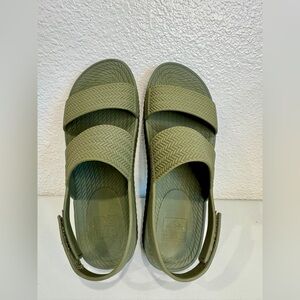 Women’s Reef Water Vista Olive Green Slingback Comfort Walking Sandals Size 6
